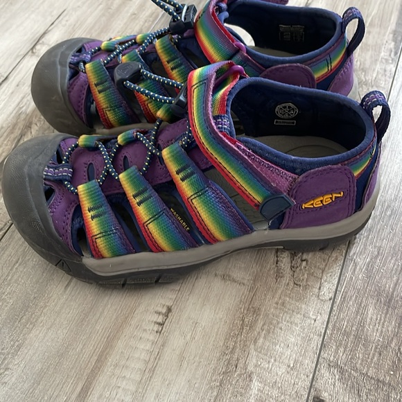 Keen Kids Newport Closed Toe Sandals Size 1 - Picture 5 of 7